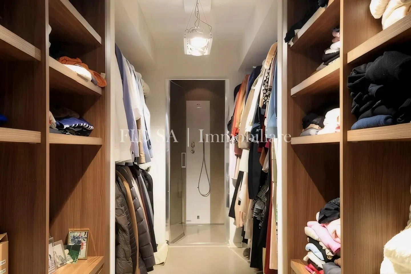 Appartement Unique avec Terrasse - Photo 7 sur 11