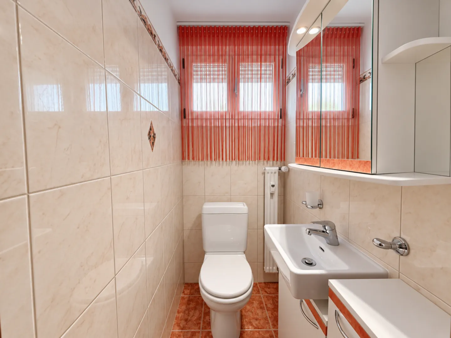 Spacious Duplex Apartment with Terrace - Photo 7 of 13