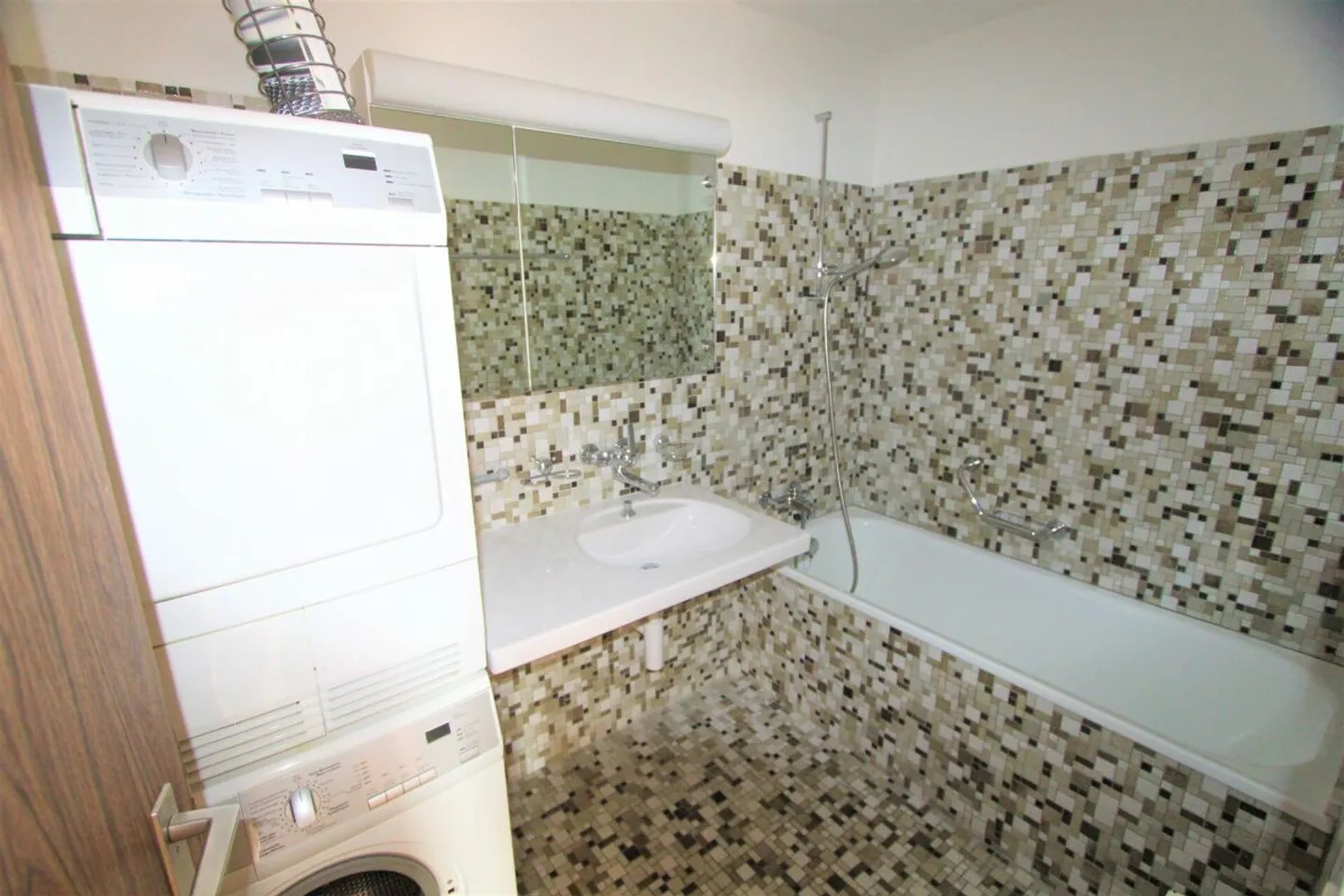 4.5-room apartment in Siebnen - Photo 5 of 8