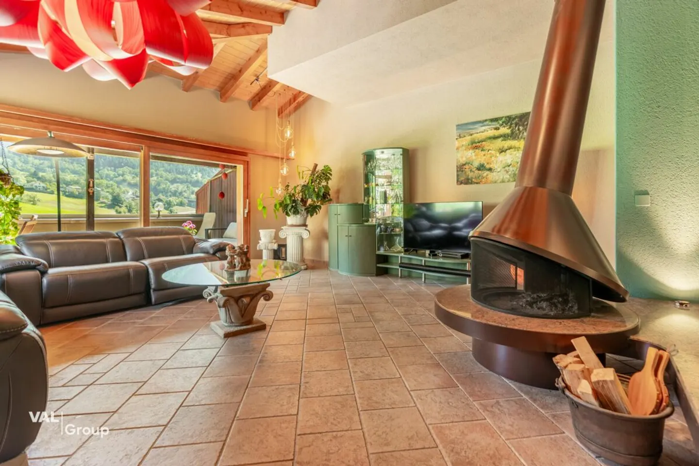 Vivere sopra i tetti di Brig con sole, vista ampia e molta privacy - Foto 4 di 13
