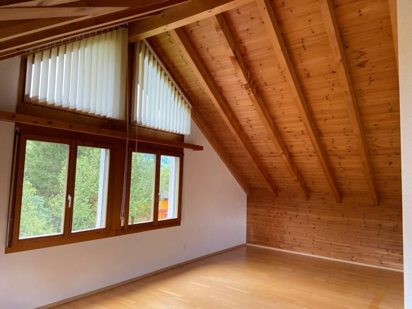 Charmante Dachwohnung in Werdenberg - Foto 2 von 12