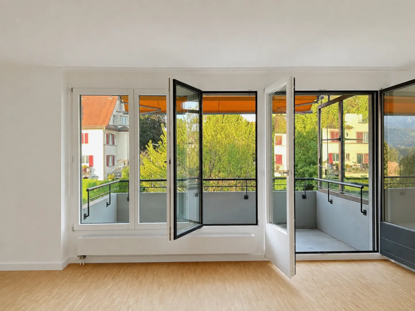 Appartamento attraente di 3,5 locali al Sonnenplatz con vista sulle montagne - Foto 2 di 8