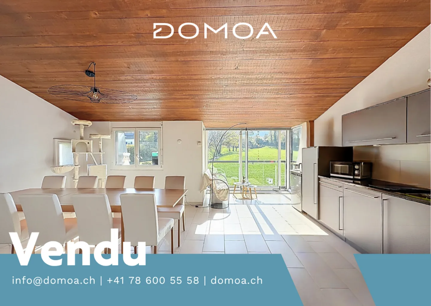 Charming 3.5-room apartment - Calm, brightness, and unobstructed view in Attalens - Photo 1 of 3