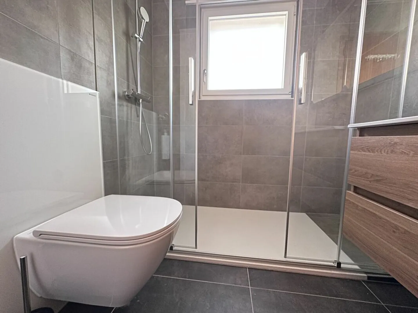 Detached house with possibility of independent activity and large terrace - Photo 11 of 13