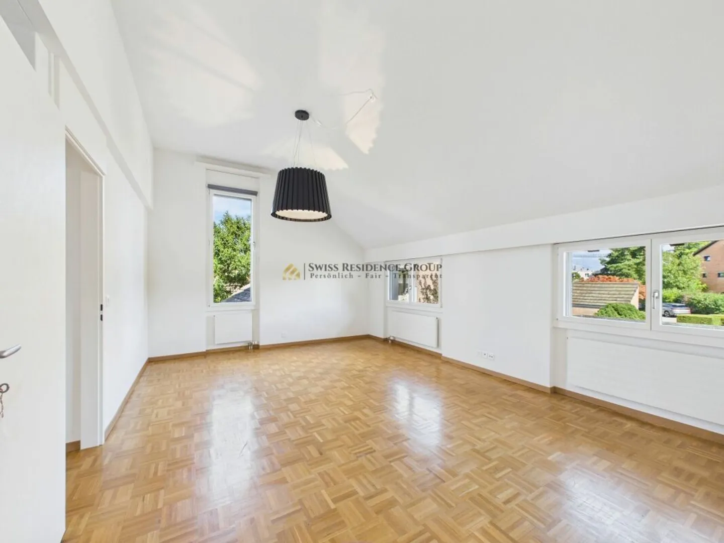 Dream home for families, stylish house with garden in Ebmatingen - Photo 11 of 13