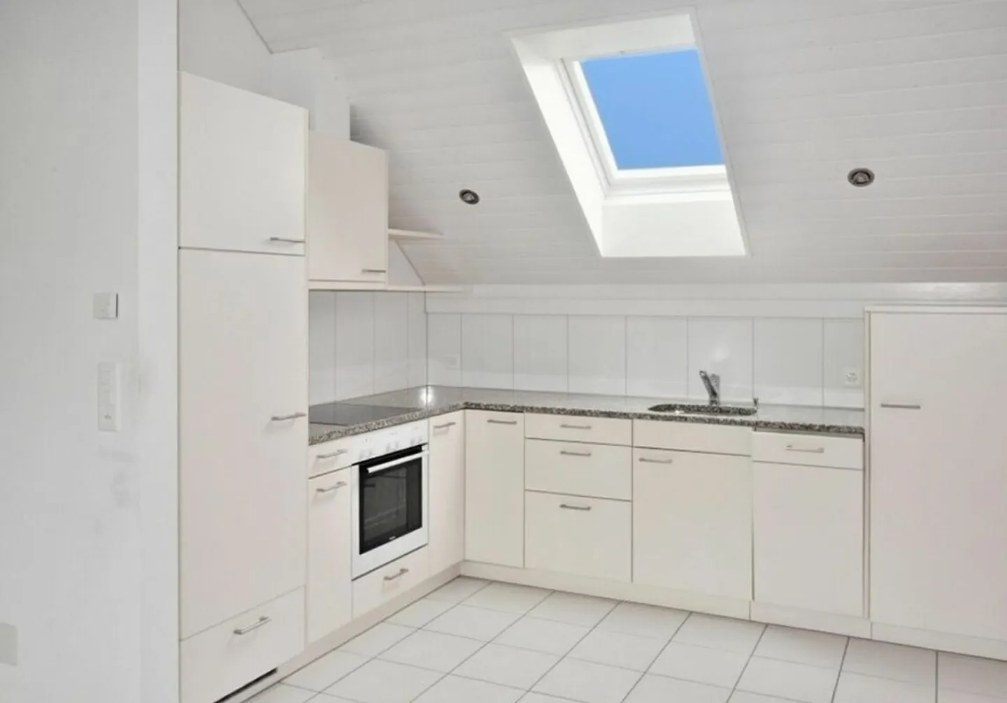 Quiet 1.5-room apartment in idyllic location - Photo 1 of 10