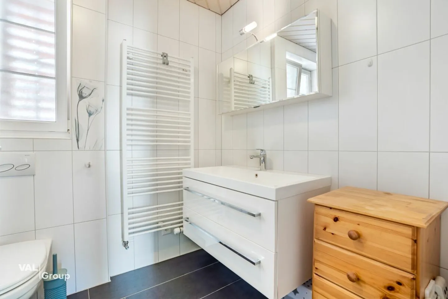Centrally located apartment in Salgesch - Photo 5 of 7