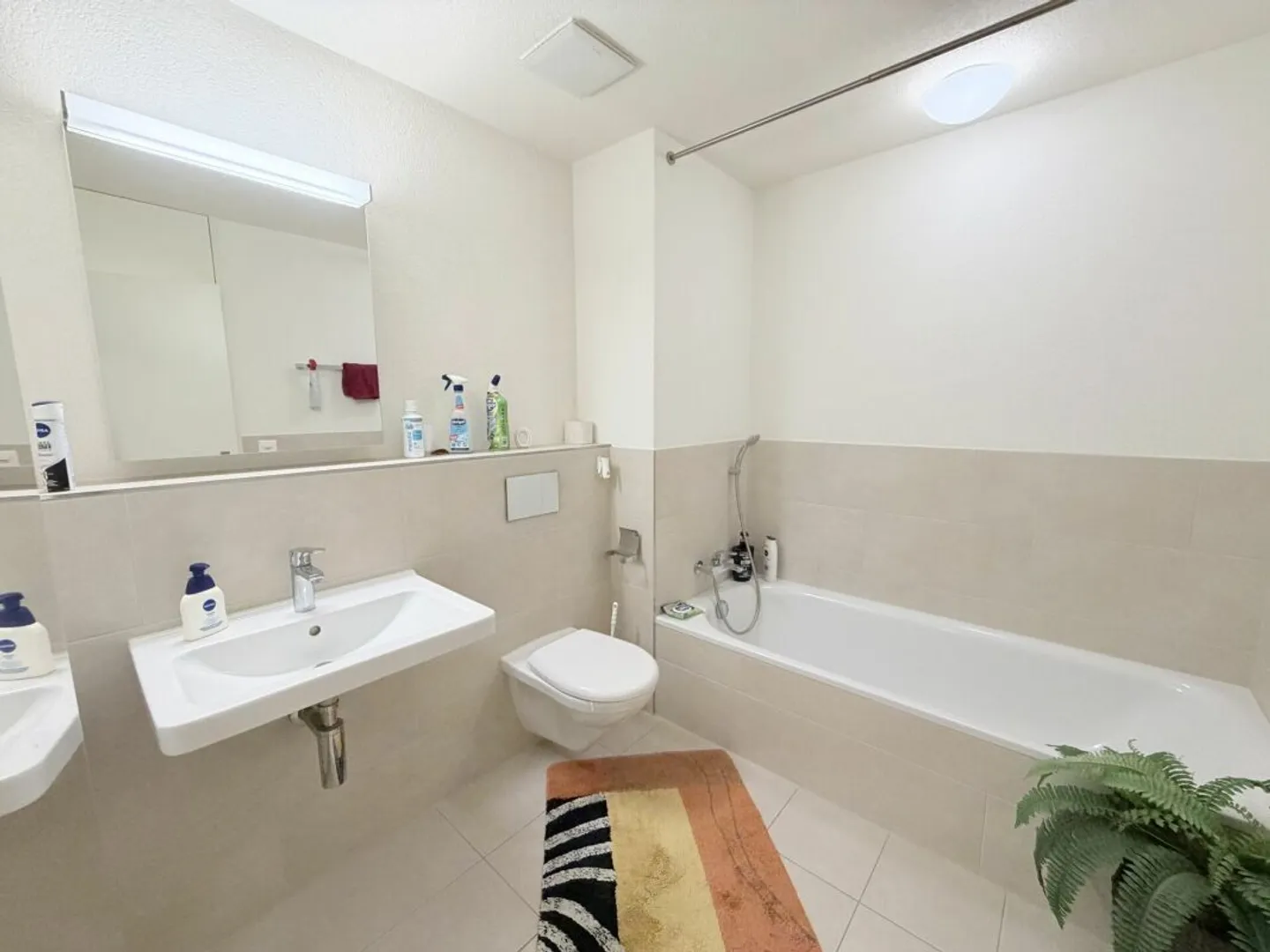 Vue alpine de rêve et confort de vie - Appartement de 5.5 pièces avec terrasse XXL - Photo 9 sur 13