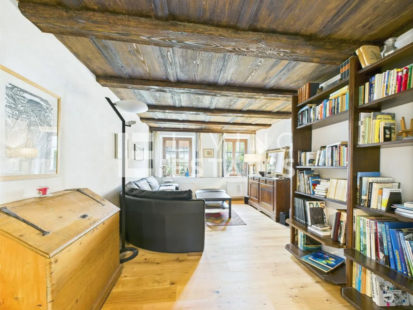 CHARM, COZINESS AND LOTS OF SPACE - Photo 2 of 13