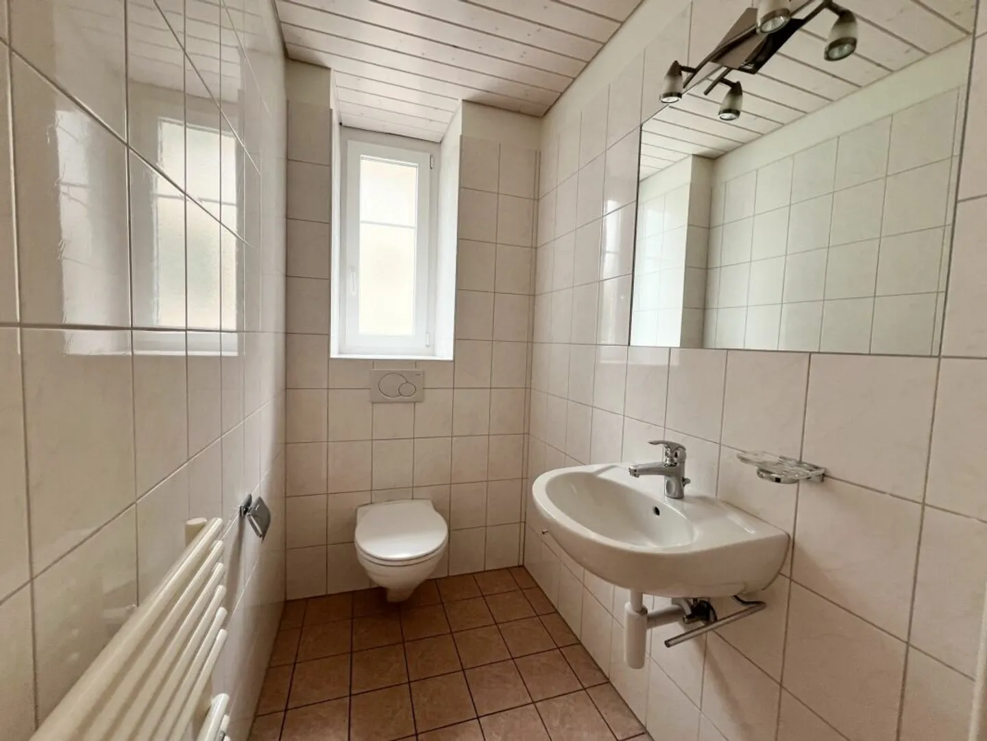 Bright 4.5-room apartment on the 2nd floor - Photo 5 of 12