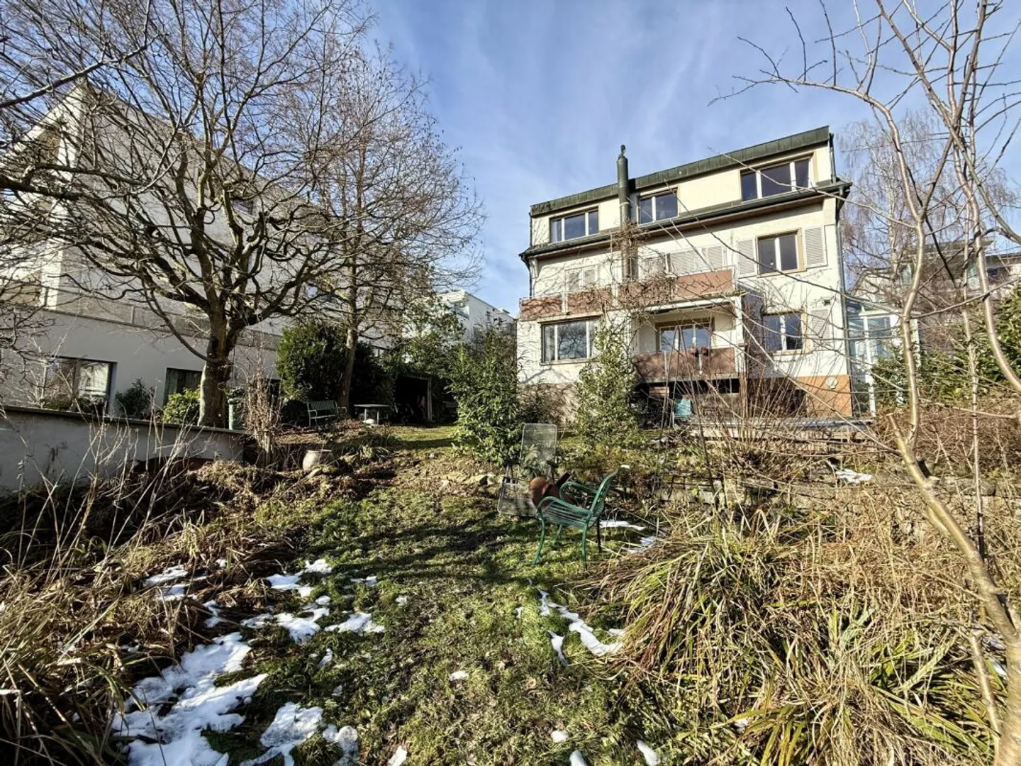 Single-family house with a separate apartment in the best location in Emmenbrücke - Photo 1 of 11