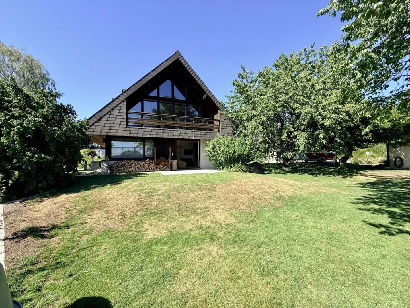 Detached house with geothermal heating, Gaggenau kitchen and garden paradise - Photo 1 of 13