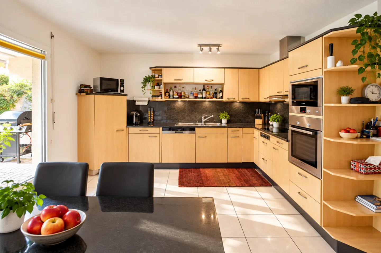 Geräumiges Einfamilienhaus mit Wohnung - Foto 10 von 13
