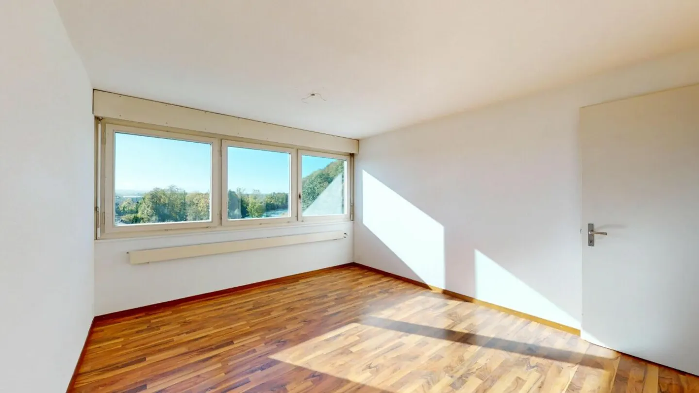 Investitionspaket: 3.5- & 2.5-Zimmerwohnung im 5. Obergeschoss - Photo 4 of 12