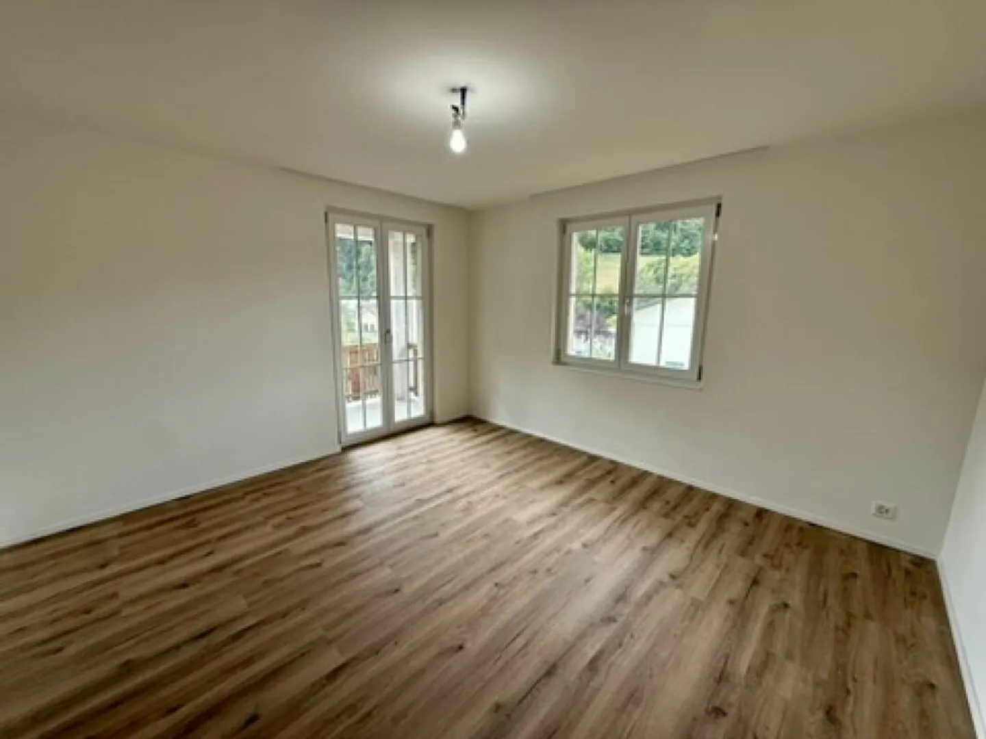 Einziehen statt renovieren - komplett kernsaniertes Einfamilienhaus in Mümliswil - Foto 9 von 13