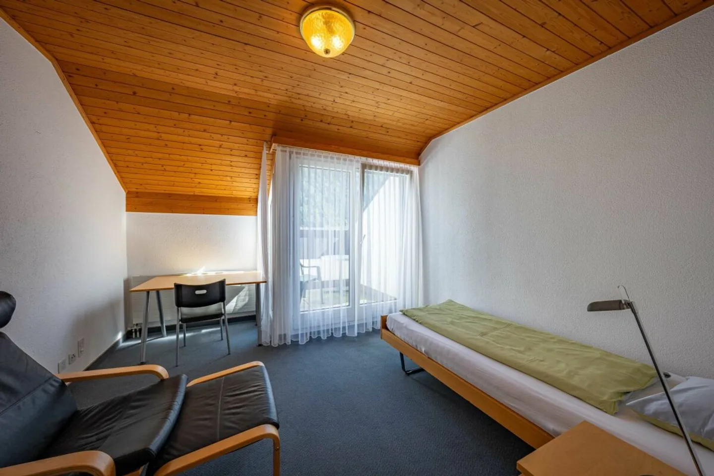 Wohn- und Geschäftshaus - Foto 4 di 13