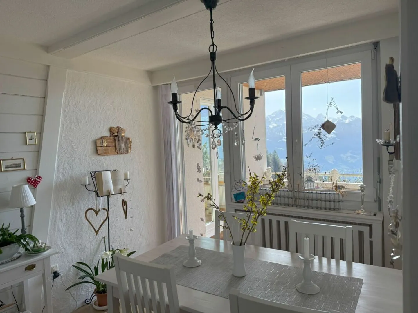 Charming Family Home with Lake View - Photo 4 of 13