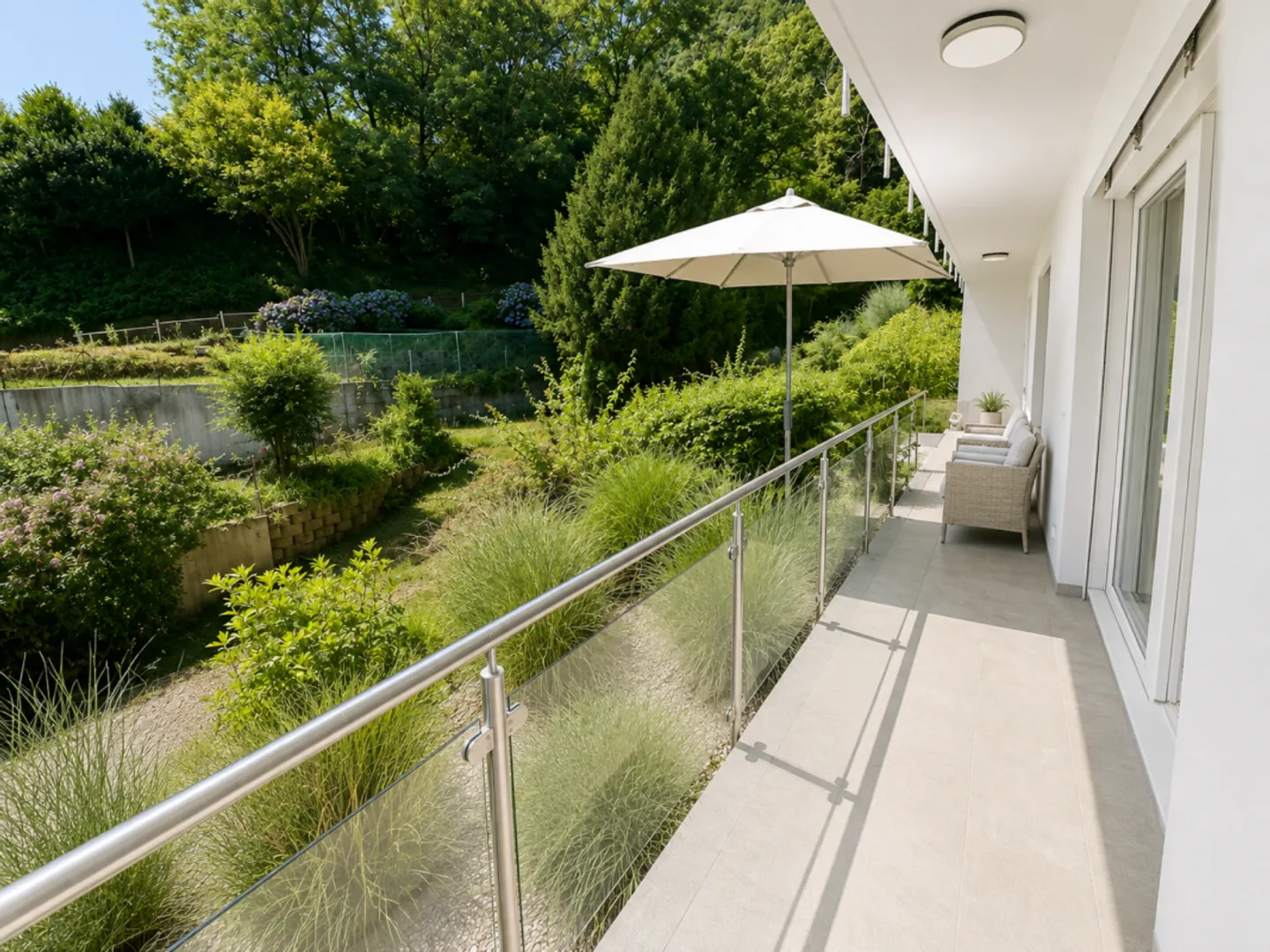 Attractive 4.5-room garden apartment in Manno - spacious living comfort with private garden - Photo 7 of 13