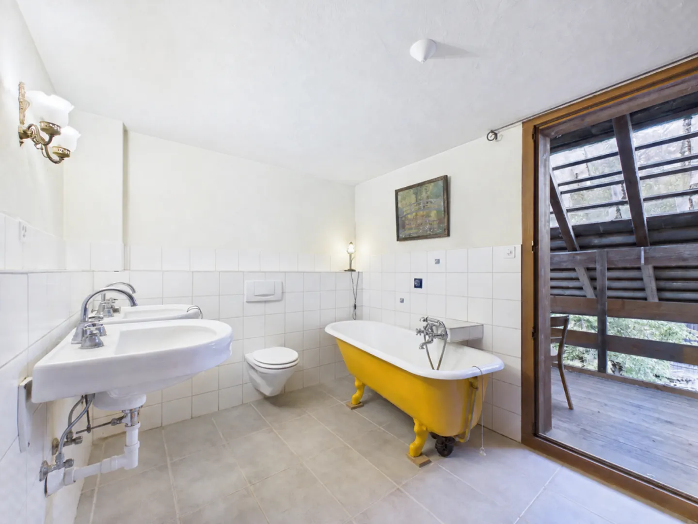 Historical half-timbered house on 1,706 m² plot with development potential - Photo 6 of 10