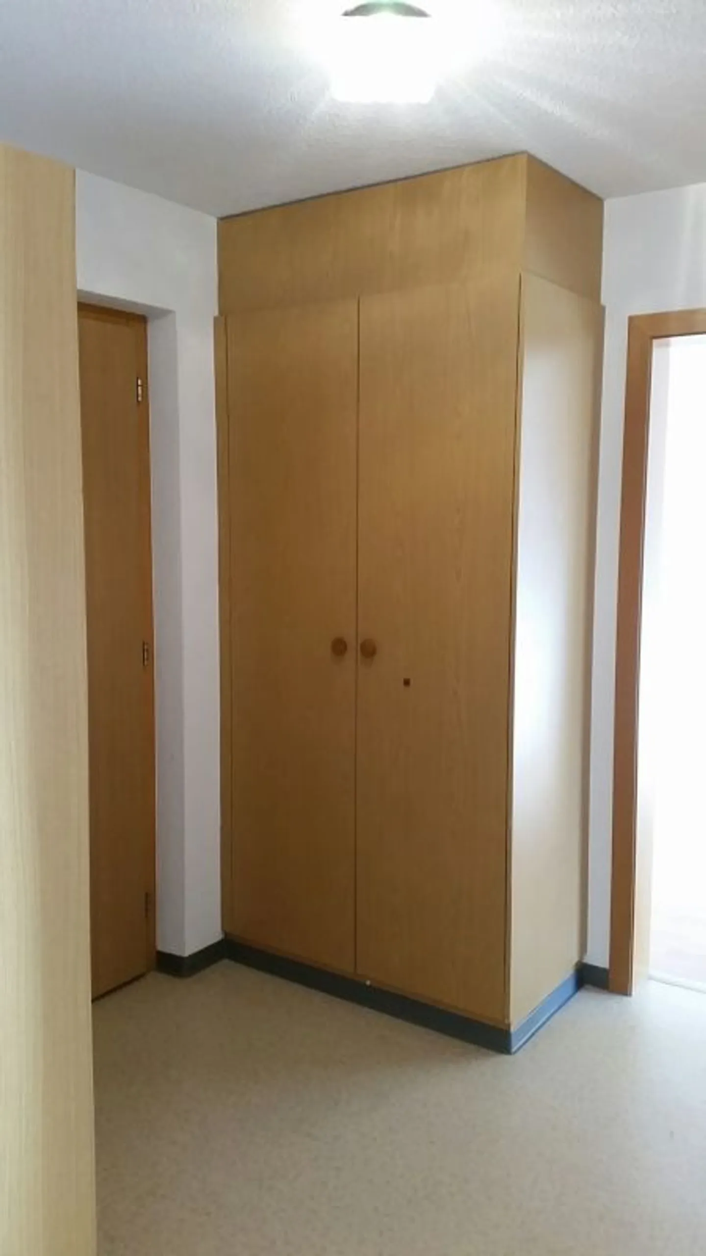 Sunny apartment in a central location - Photo 12 of 13