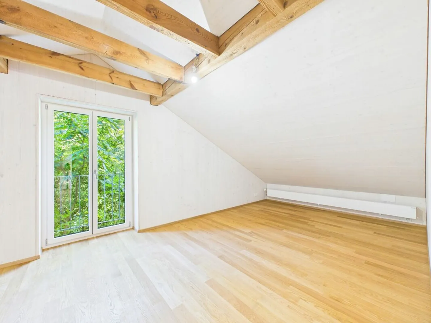 Première occupation : appartement en attique de 2,5 pièces à Rodersdorf - Photo 10 sur 13