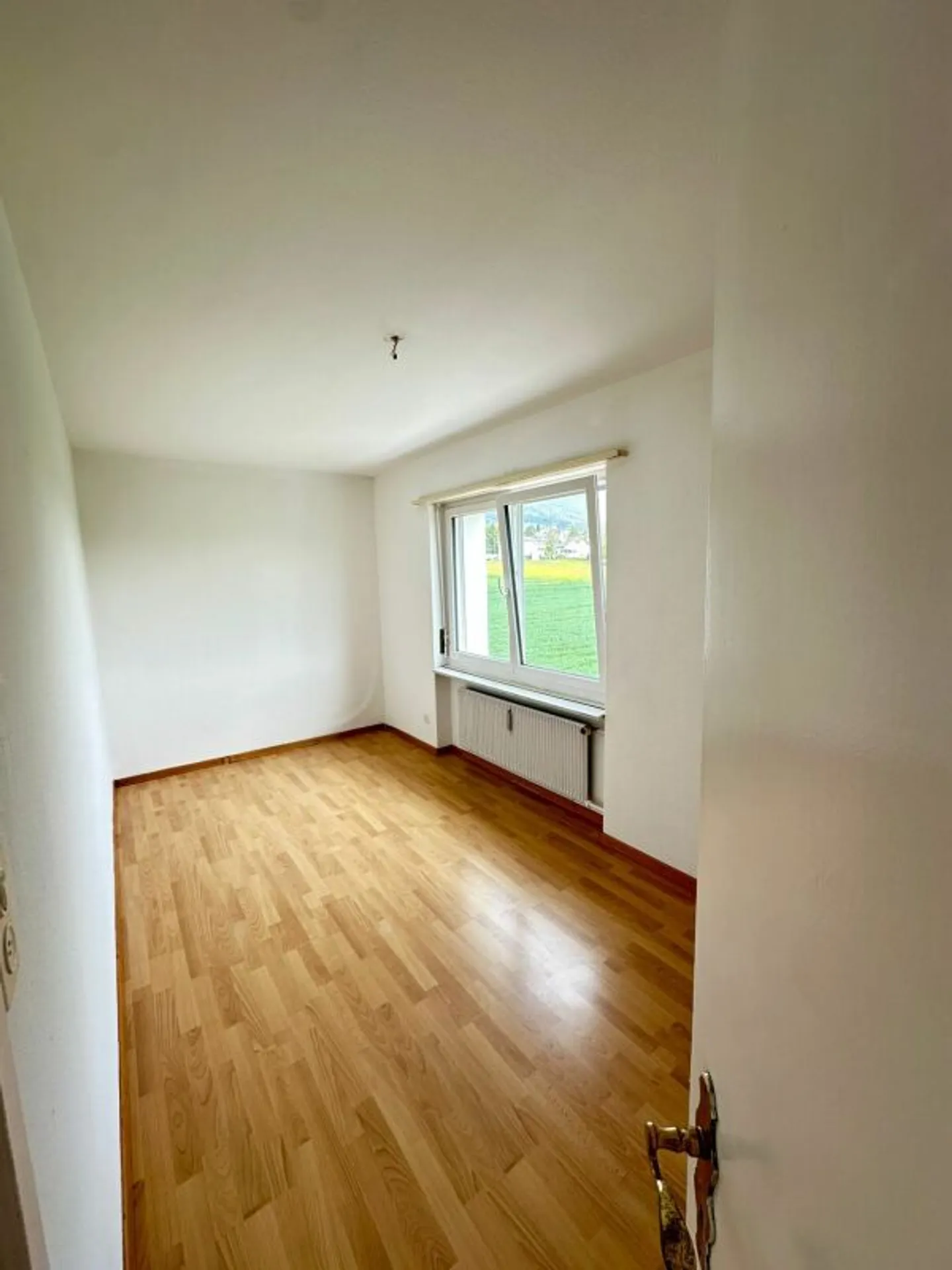 Moderne Wohnung mit Balkon - Foto 9 von 12