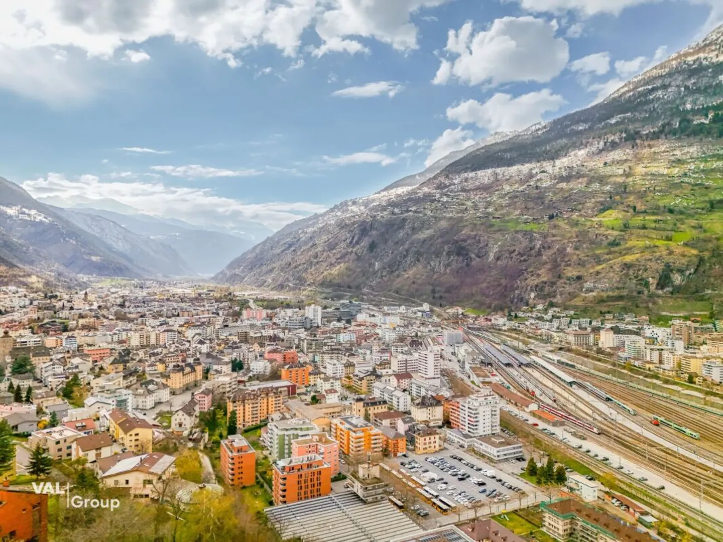 Exklusives Doppeleinfamilienhaus über den Dächern von Brig-Glis - Foto 5 von 6