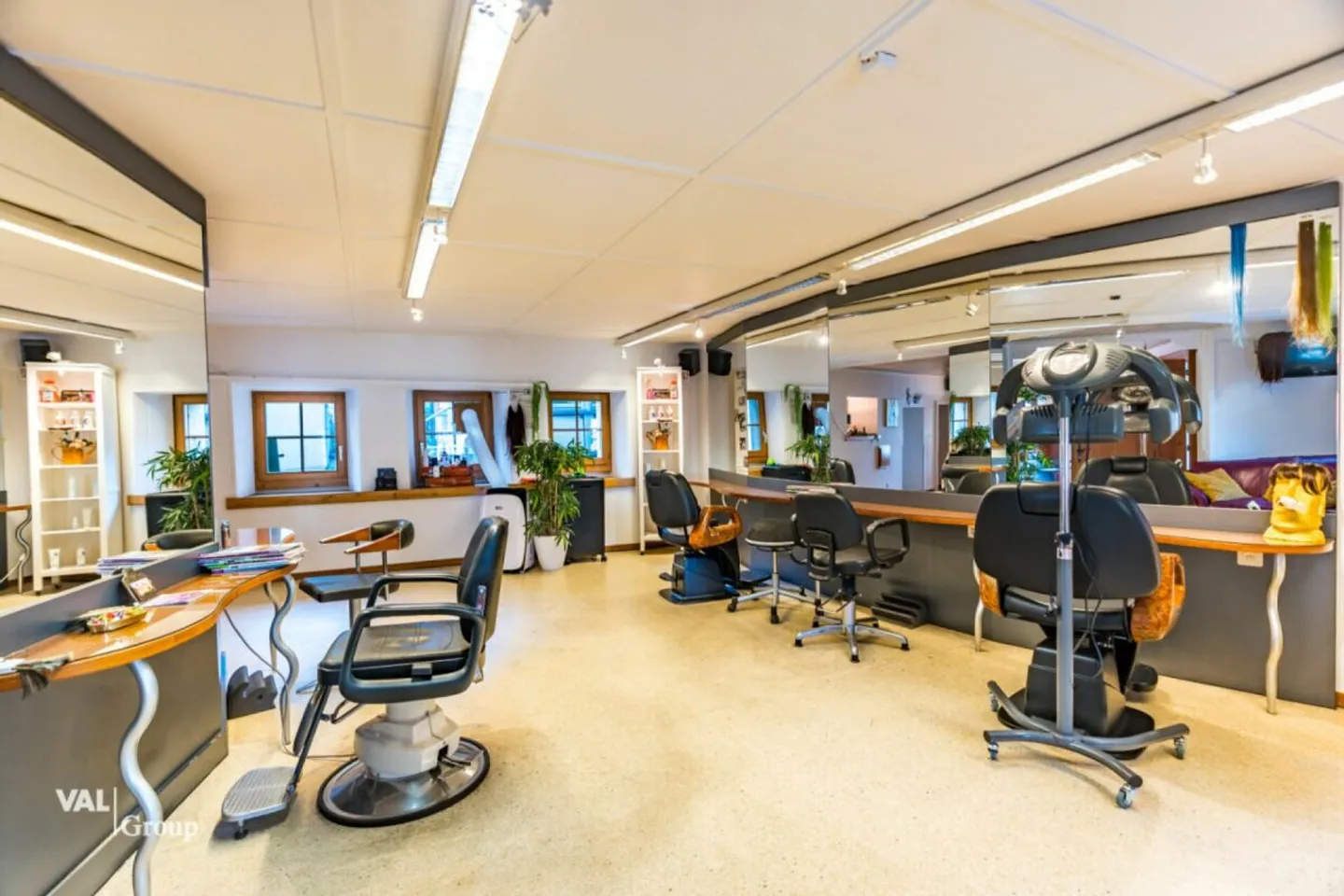 Charming residential and commercial property in prime central location in Brig - Photo 3 of 13