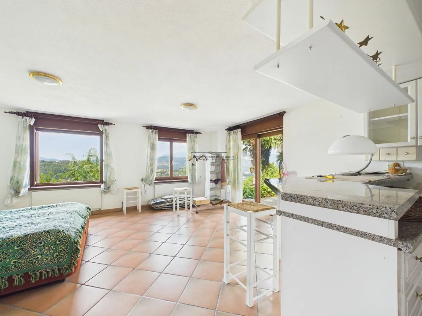 Beautiful house with breathtaking view - Photo 3 of 13