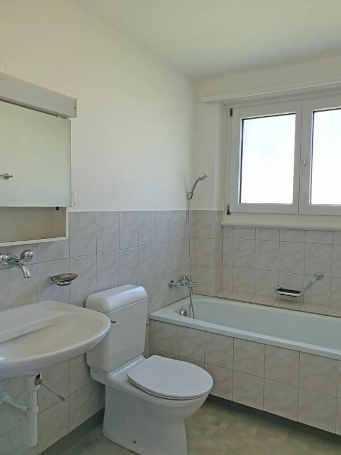 Appartement rénové et lumineux avec balcon bien ensoleillé - Photo 10 sur 13