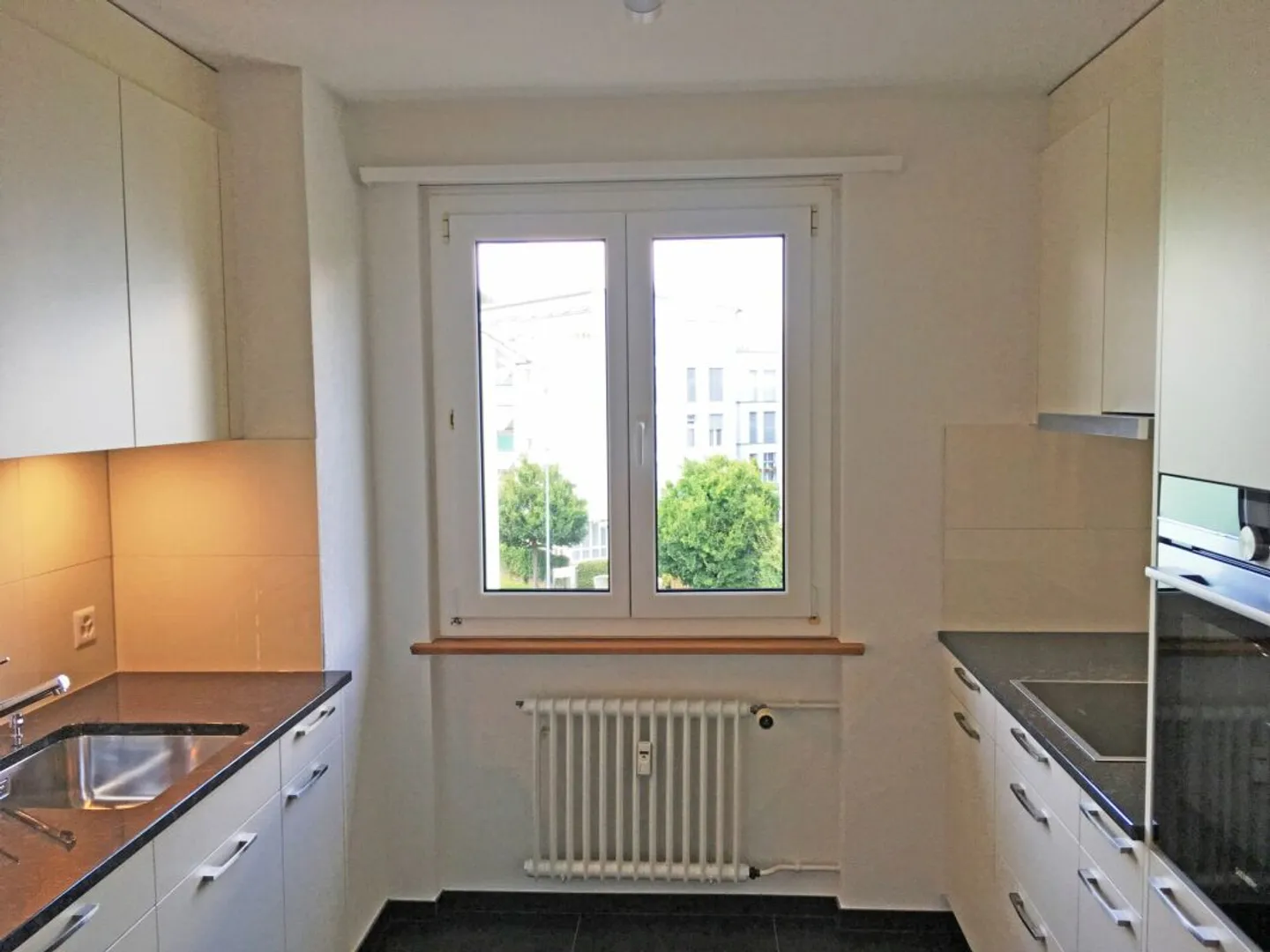 Habitat charmant avec balcon ensoleillé - Photo 3 sur 9