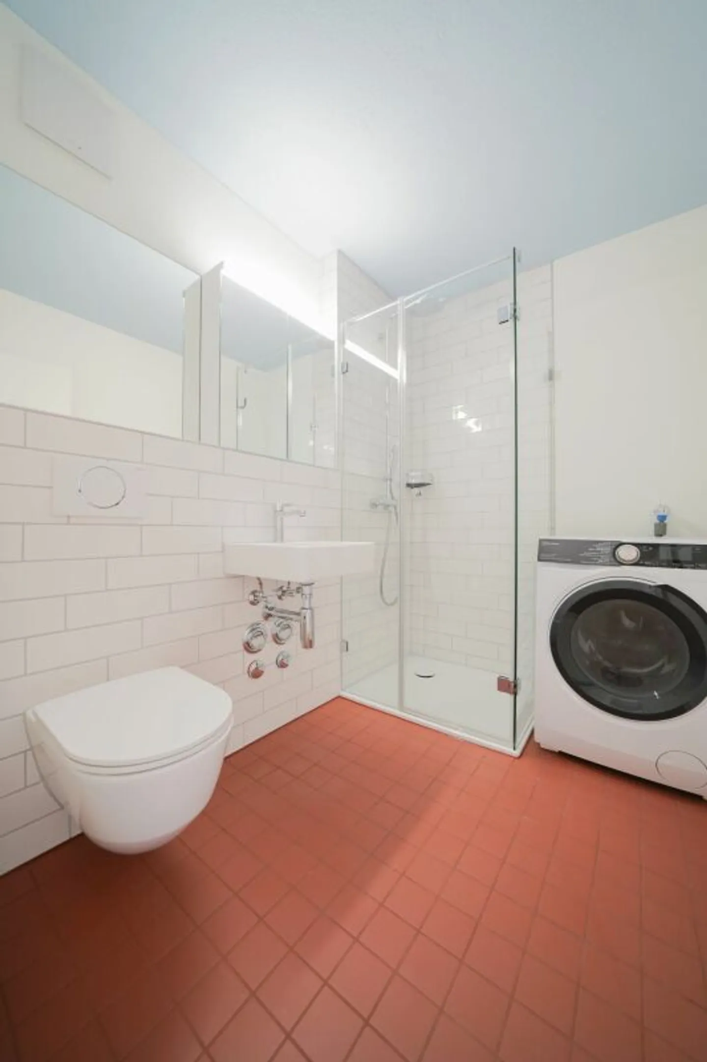 Rénové, moderne, accueillant - Votre nouveau chez-vous à Horw - Photo 8 sur 10