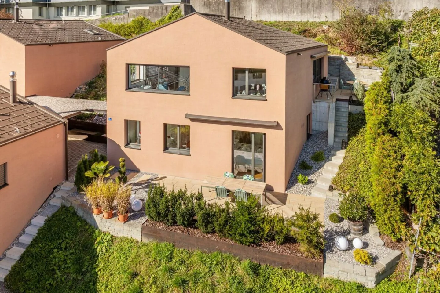 Casa unifamiliare funzionale in posizione soleggiata ed elevata a Balgach, comune a bassa tassazione - Foto 1 di 13