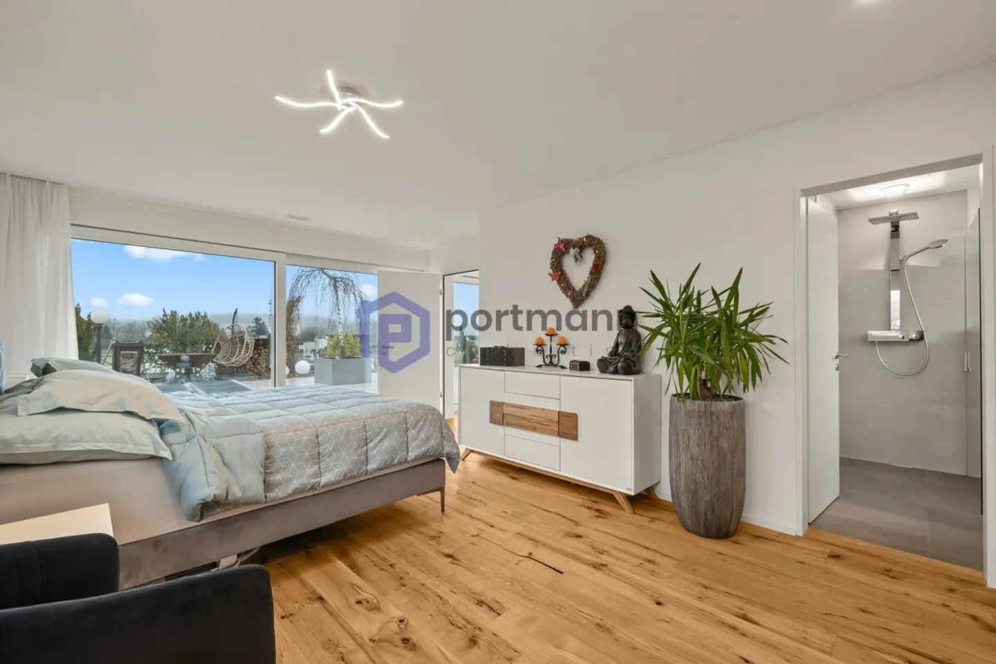 Exclusive penthouse apartment with some highlights (see detailed description below) - Photo 9 of 13