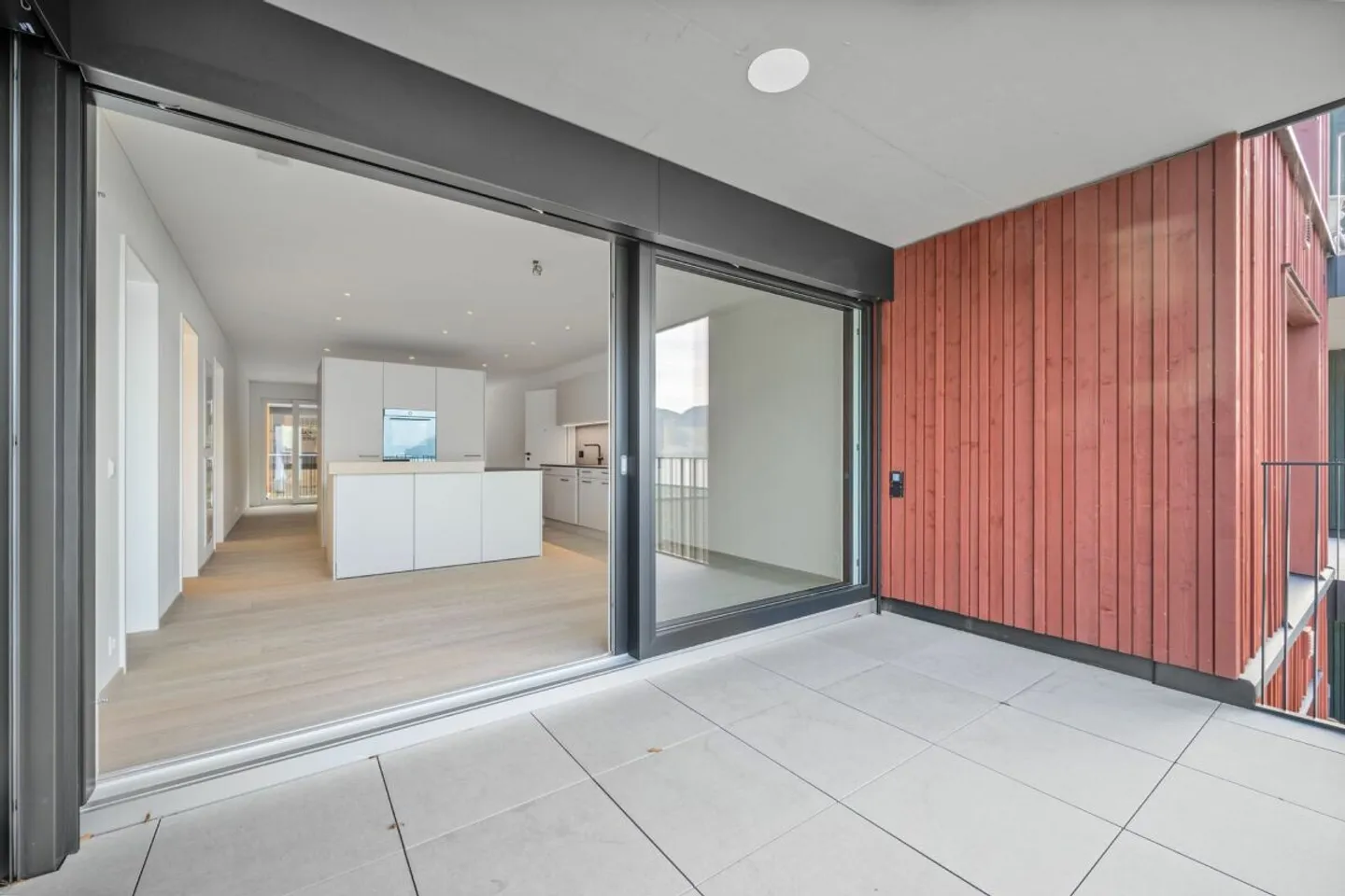 LAKESIDE HORIZON - Photo 10 of 13