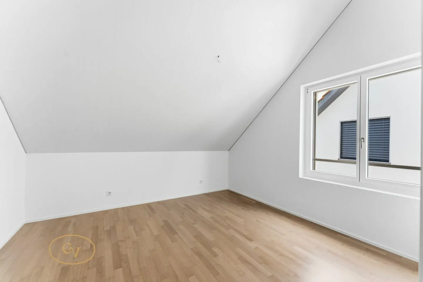 Appartamento duplex luminoso con galleria, vista panoramica e sole serale - Foto 12 di 13