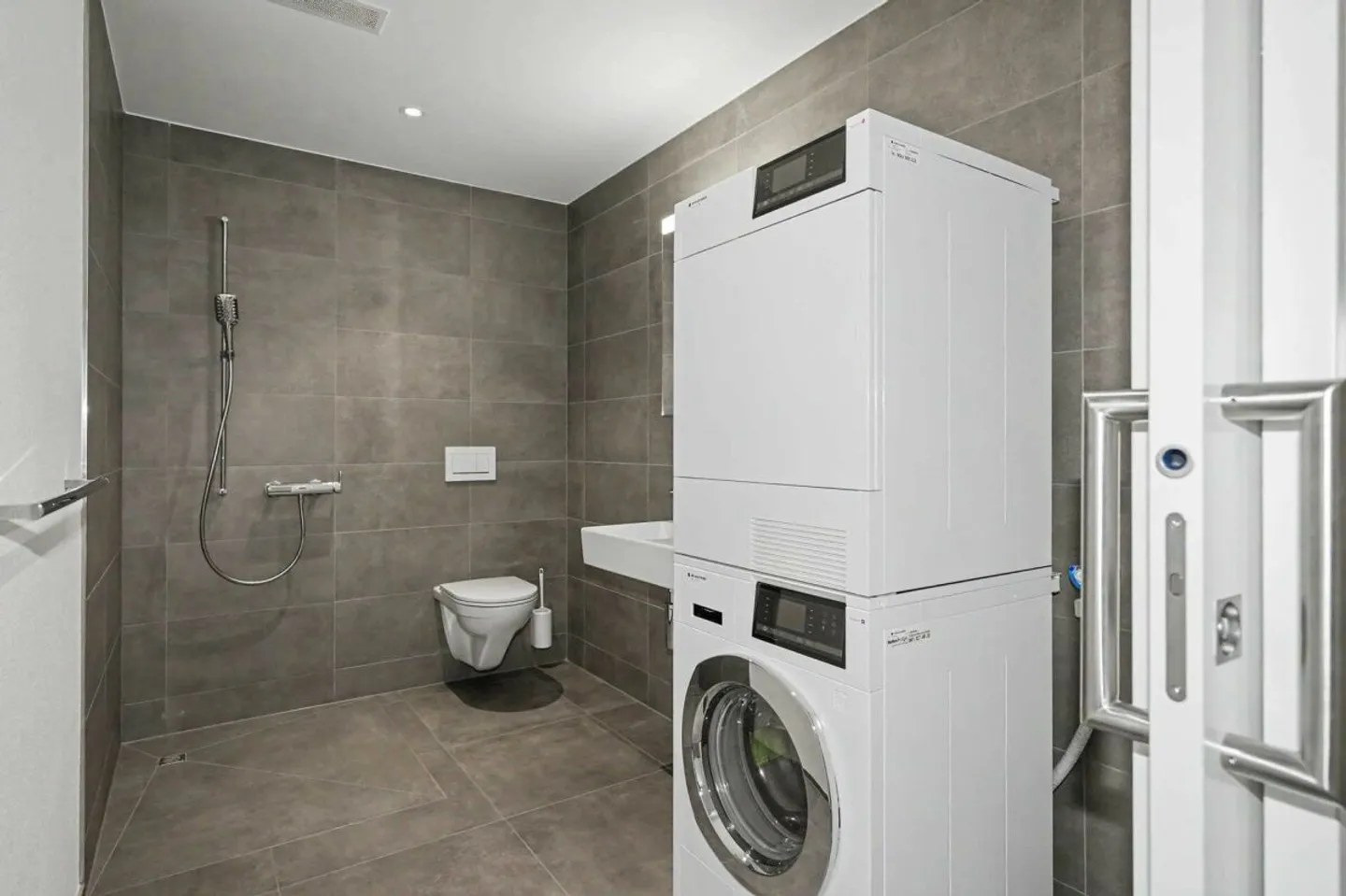 Moderne 1-Zimmerwohnung mit Garten - Foto 3 von 6