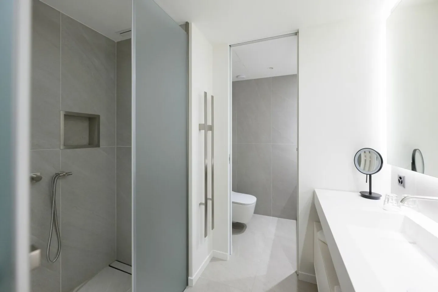 APARTMENT GOTTHARD RESIDENCES - Photo 13 of 13