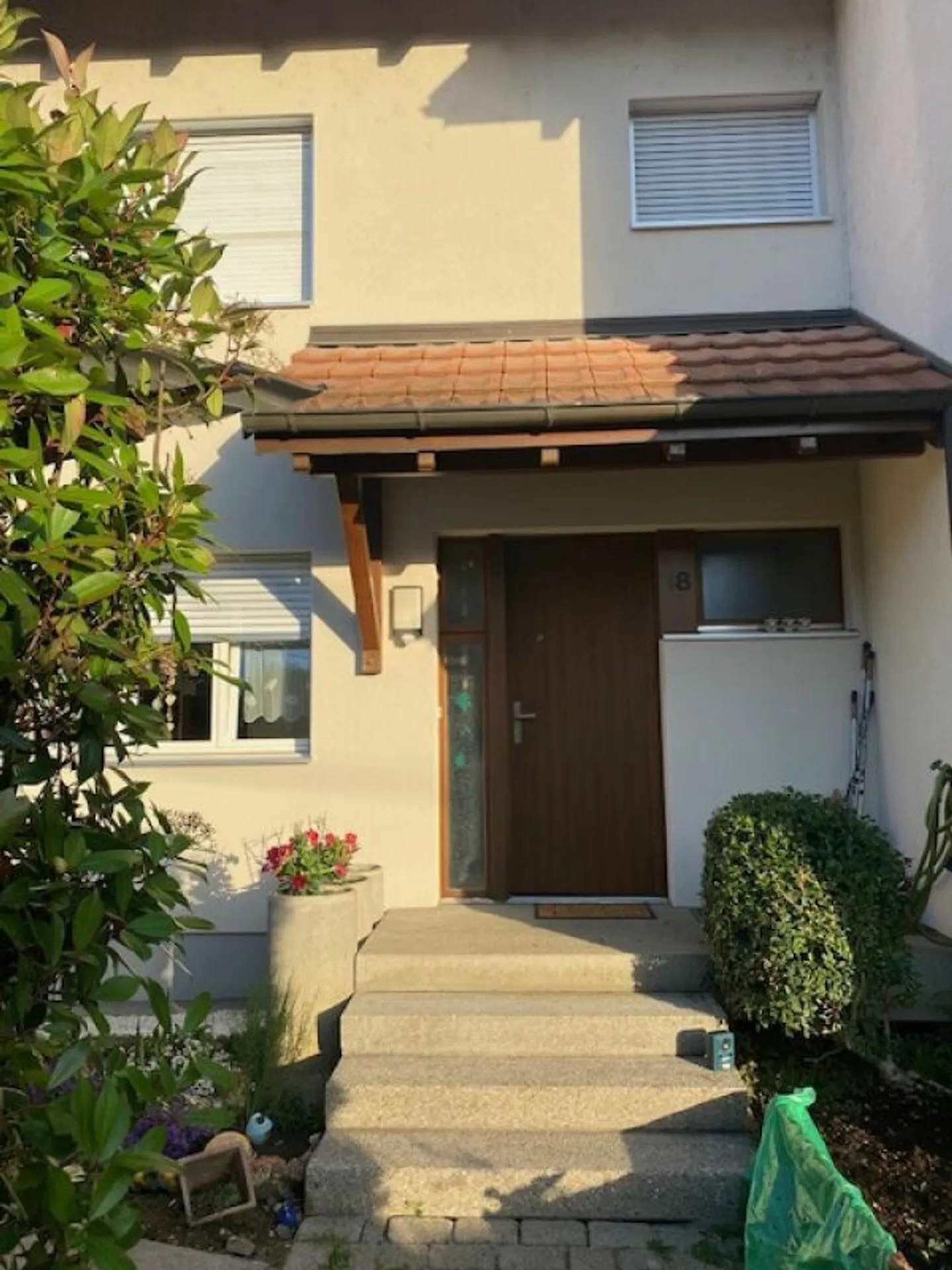 Charmantes Familienhaus in Reinach - Foto 2 von 13