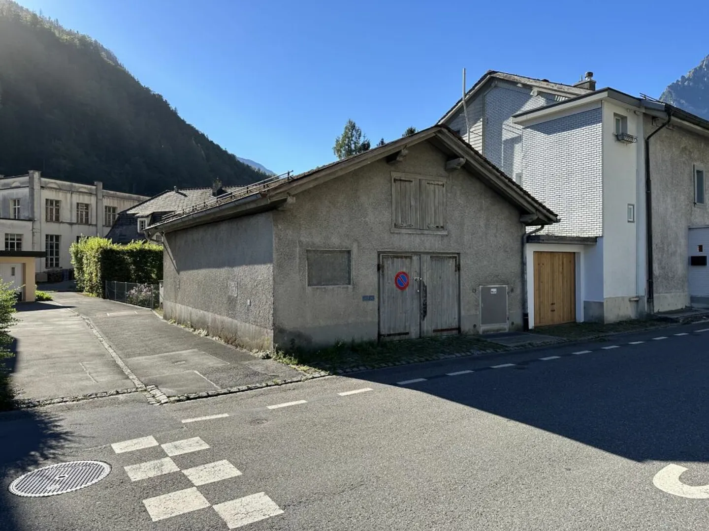 Edificio di stoccaggio funzionale a Glarona - Foto 1 di 4