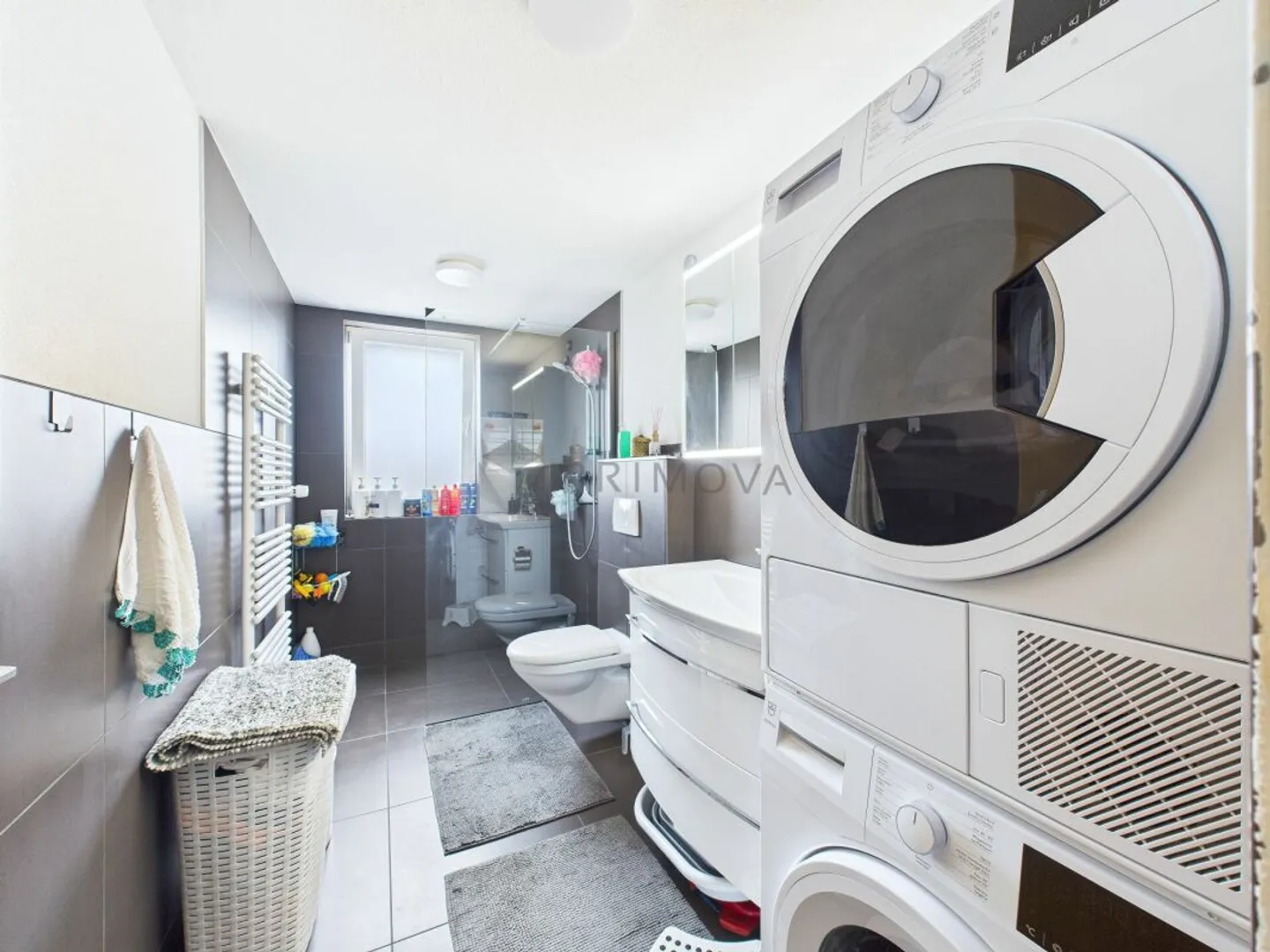 Maison multifamiliale bien entretenue avec potentiel d'extension - investissement solide avec un avenir - Photo 13 sur 13