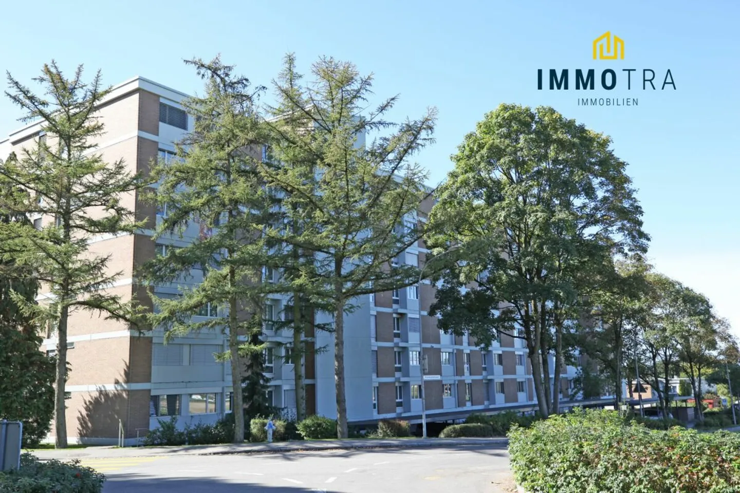 Appartamento 4.5 stanze parzialmente ristrutturato al 6° piano a Ittigen - Foto 1 di 10