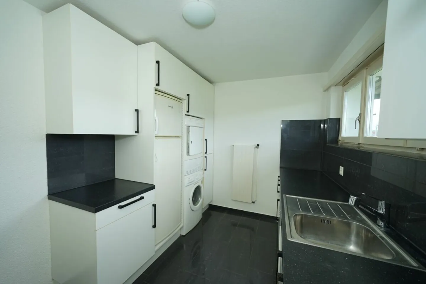 Gemütliche Wohnung mit Balkon - Foto 2 von 13