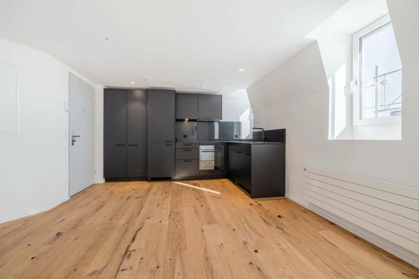 EXCLUSIF : Appartement 3.5 pièces avec standard de développement moderne et terrasse sur le toit à 360° - Photo 2 sur 8