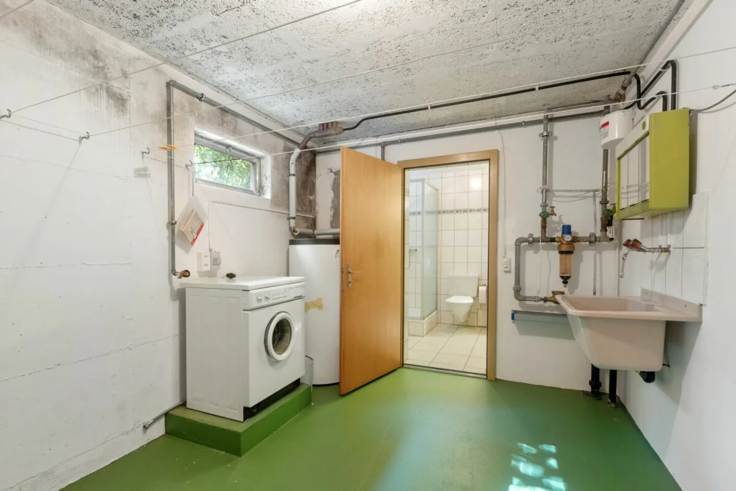 Grosszügiges 6½-Zimmer-Einfamilienhaus mit Doppelgarage - Photo 6 of 13
