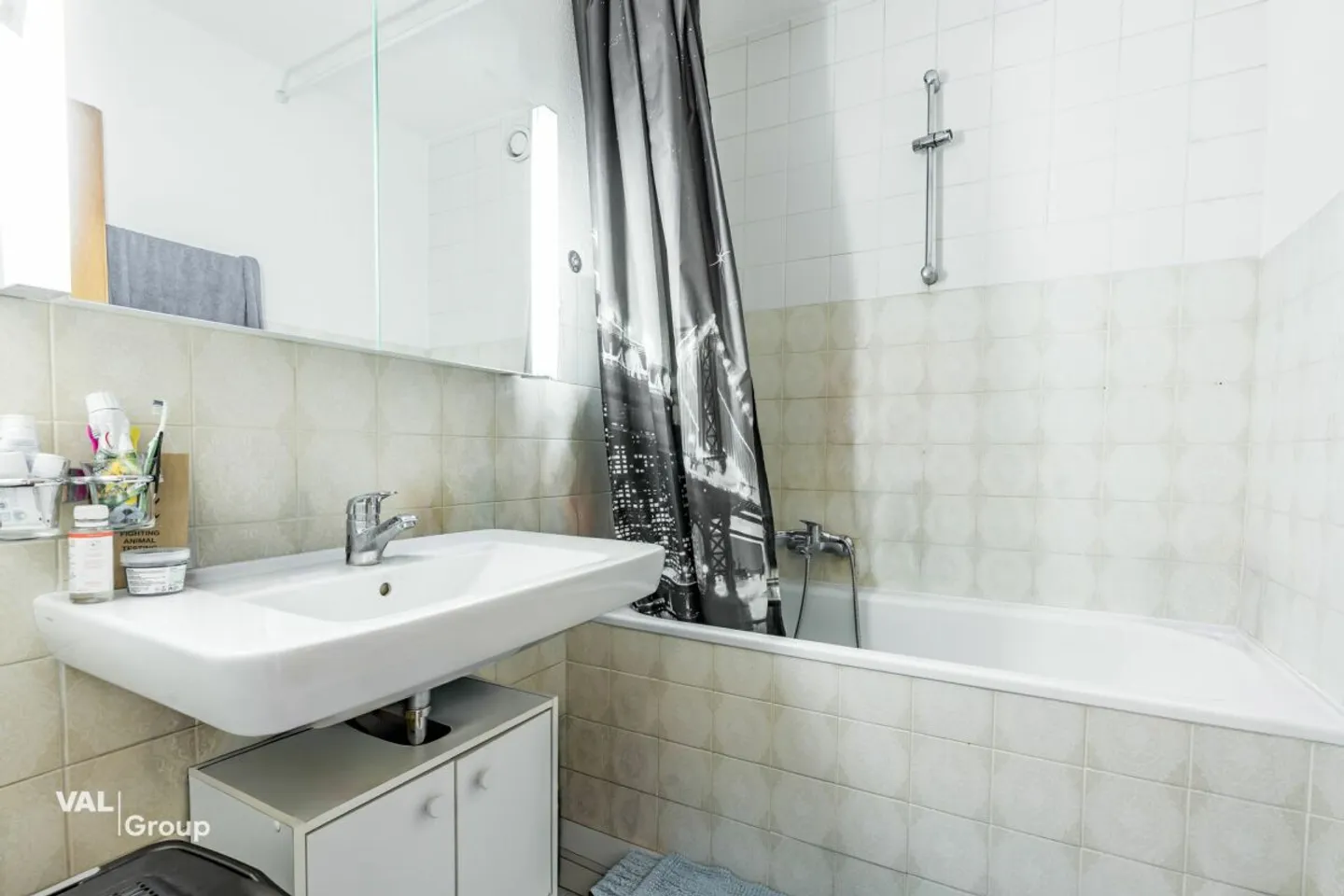 Appartement Charmant Près de Sion - Photo 8 sur 12