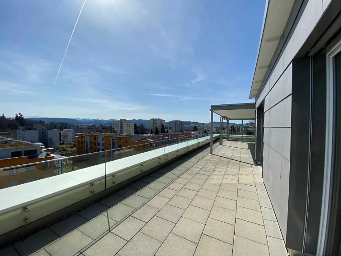 Living with a dream view and huge terrace - Photo 9 of 9