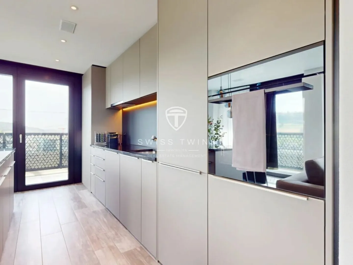 Exclusive 2.5-Room Design New Apartment - Photo 7 of 12