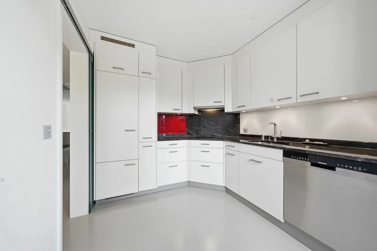 Belle duplex de 4,5 pièces avec caractère de maison à Luterbach - Photo 4 sur 13