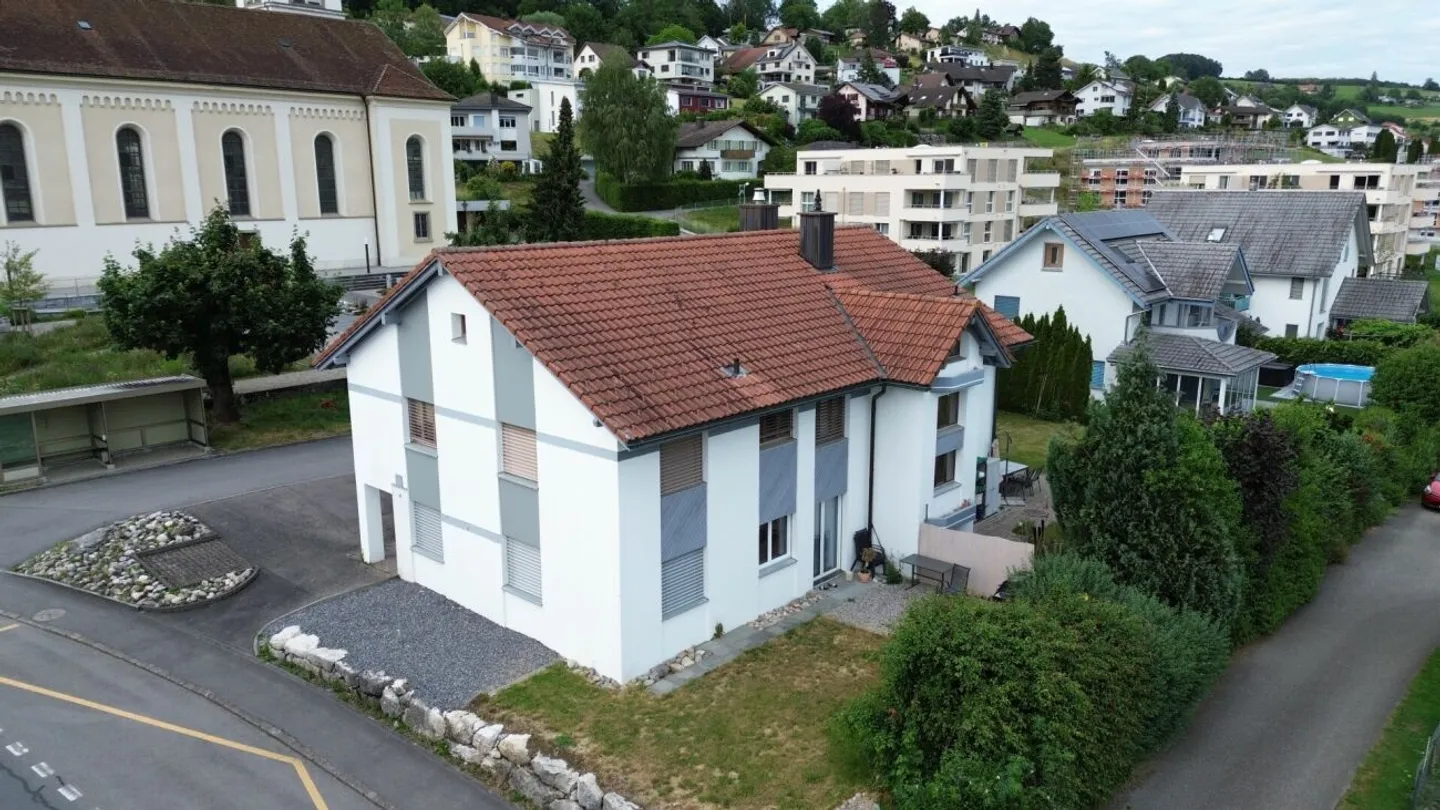 Einfamilienhaus mit Einliegerwohnung & Werkstatt - Foto 3 von 5